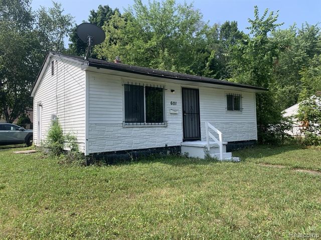 601 W Alma Avenue, Flint, MI 48505