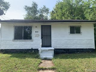601 W Alma Avenue, Flint, MI 48505