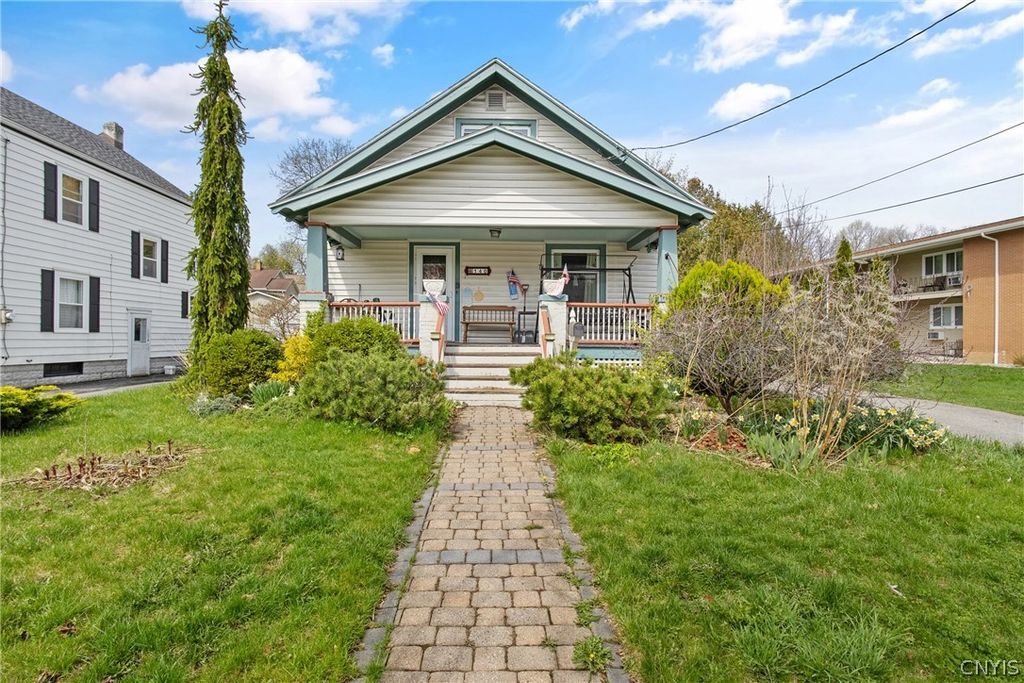 140 Jamesville Road, Dewitt, NY 13214