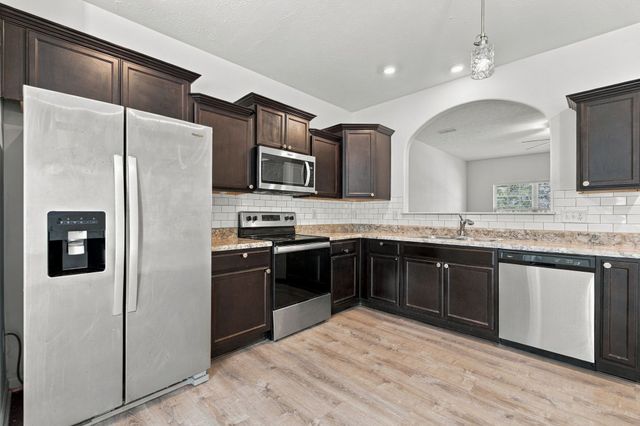 518 Sunflower Dr, Smyrna, TN 37167
