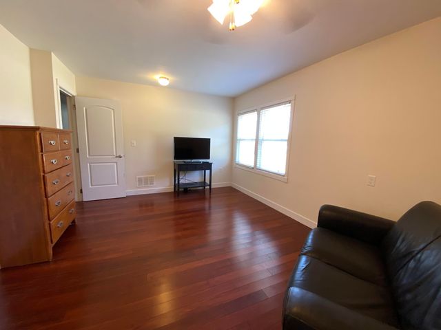 26851 S 620 Road, Grove, OK 74344