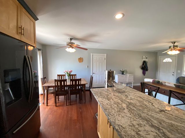 26851 S 620 Road, Grove, OK 74344