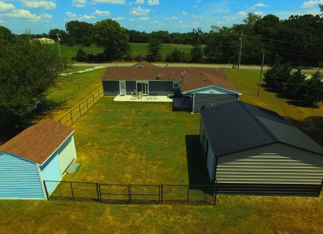 26851 S 620 Road, Grove, OK 74344