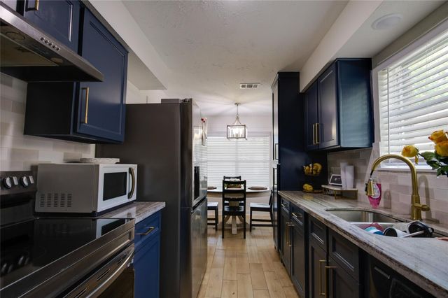 14006 Towneway Drive, Sugar Land, TX 77498