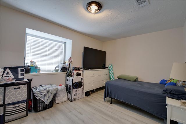 14006 Towneway Drive, Sugar Land, TX 77498