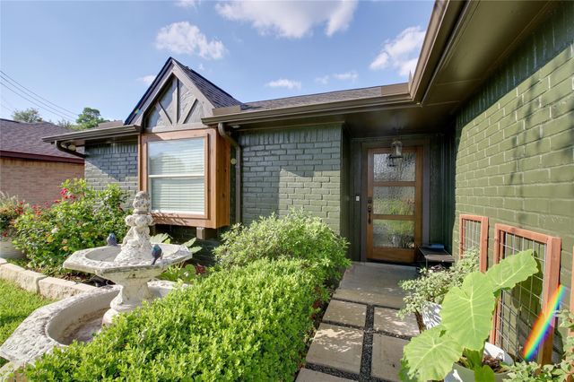 14006 Towneway Drive, Sugar Land, TX 77498
