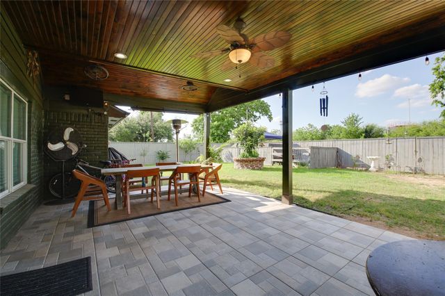 14006 Towneway Drive, Sugar Land, TX 77498