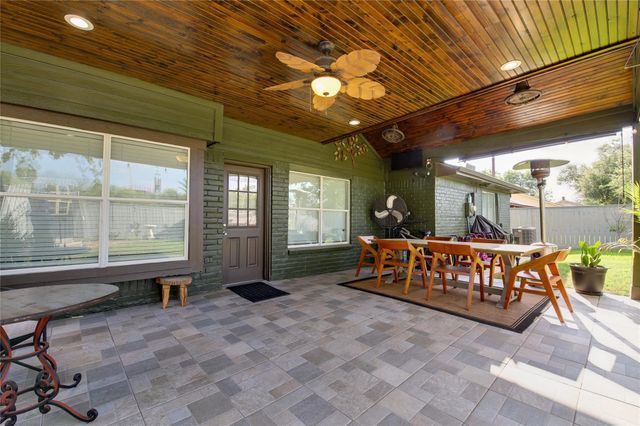 14006 Towneway Drive, Sugar Land, TX 77498
