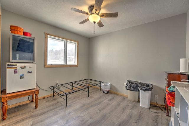 1120 12th Ave, Minot, ND 58701