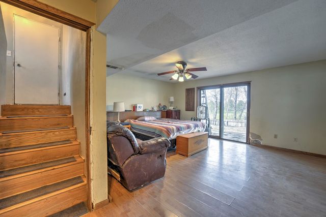 1120 12th Ave, Minot, ND 58701