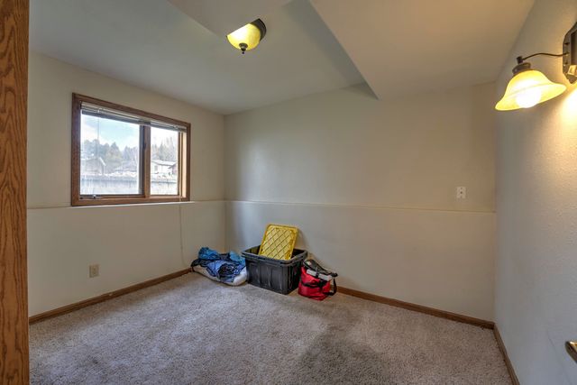 1120 12th Ave, Minot, ND 58701