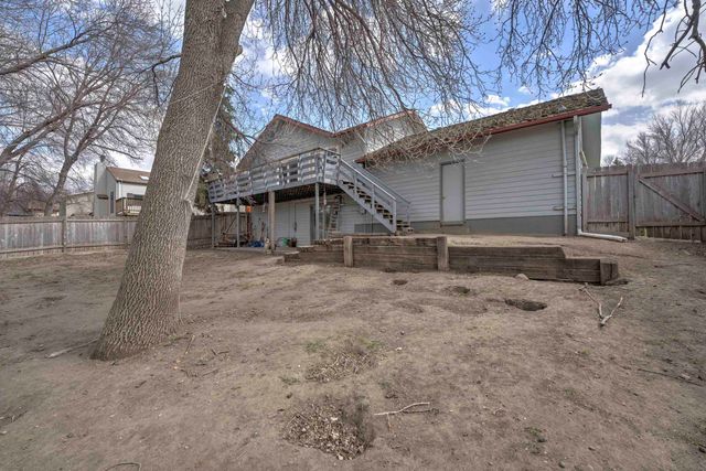 1120 12th Ave, Minot, ND 58701