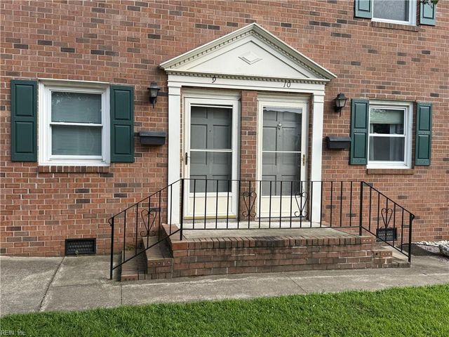 1245 Laskin Rd Apt 9, Virginia Beach, VA 23451