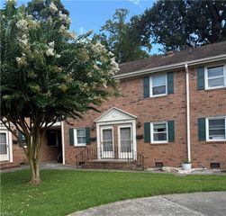 1245 Laskin Rd Apt 9, Virginia Beach, VA 23451
