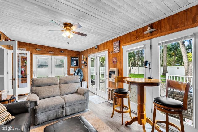 13 CLARK DR, Howell, NJ 07731