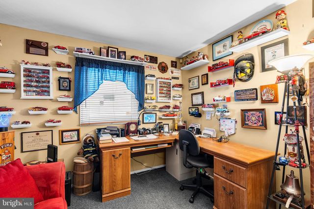 13 CLARK DR, Howell, NJ 07731