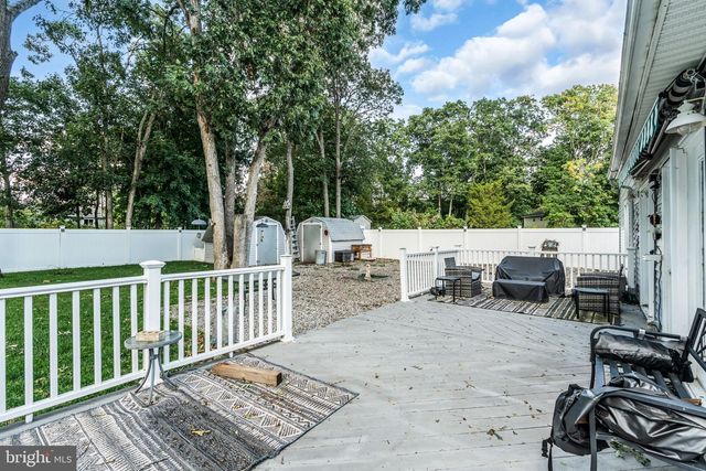 13 CLARK DR, Howell, NJ 07731