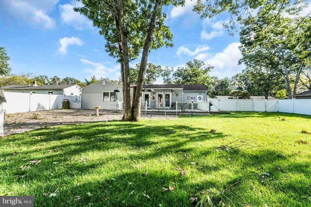 13 CLARK DR, Howell, NJ 07731