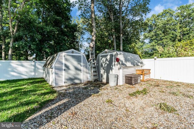 13 CLARK DR, Howell, NJ 07731