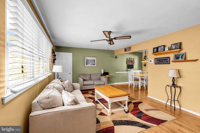 13 CLARK DR, Howell, NJ 07731