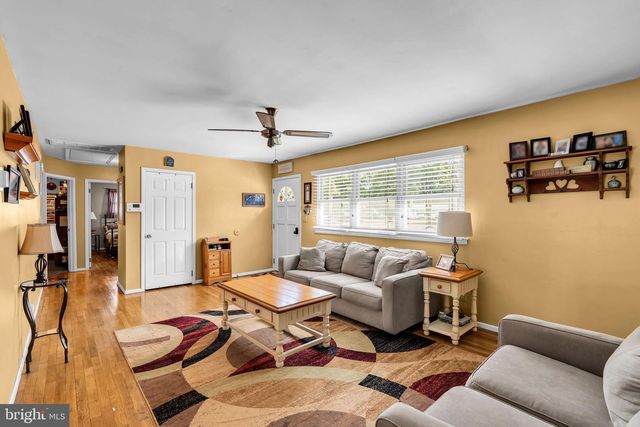 13 CLARK DR, Howell, NJ 07731