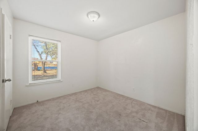 1237 N Knowles Drive, Saginaw, TX 76179