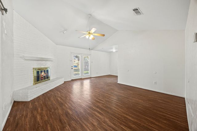 1237 N Knowles Drive, Saginaw, TX 76179