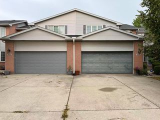 8641 N Shermer Road, Niles, IL 60714