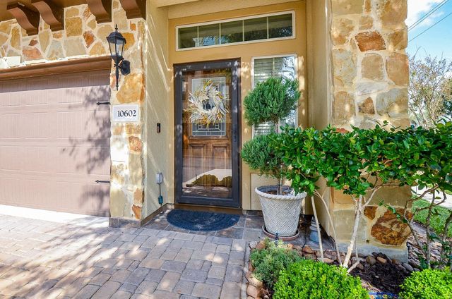 10602 Enclave Shadows Court, Houston, TX 77043