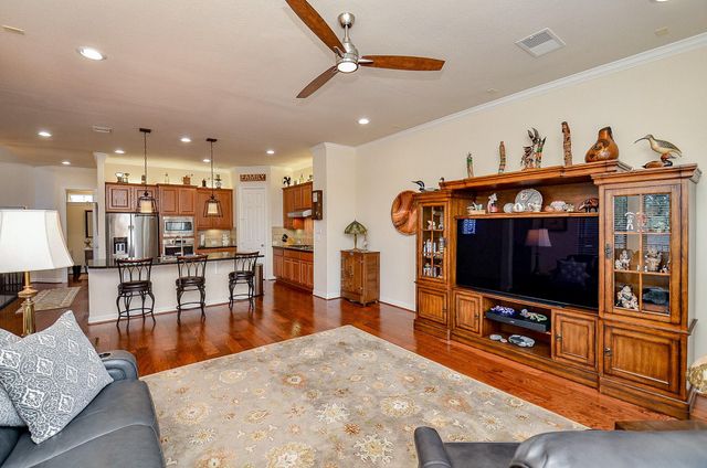 10602 Enclave Shadows Court, Houston, TX 77043