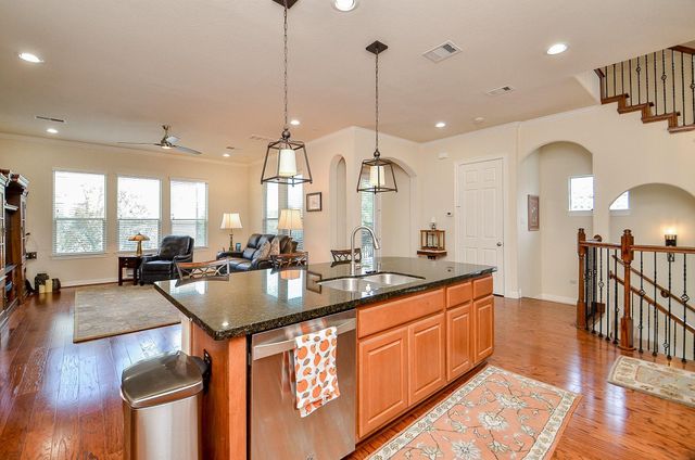 10602 Enclave Shadows Court, Houston, TX 77043