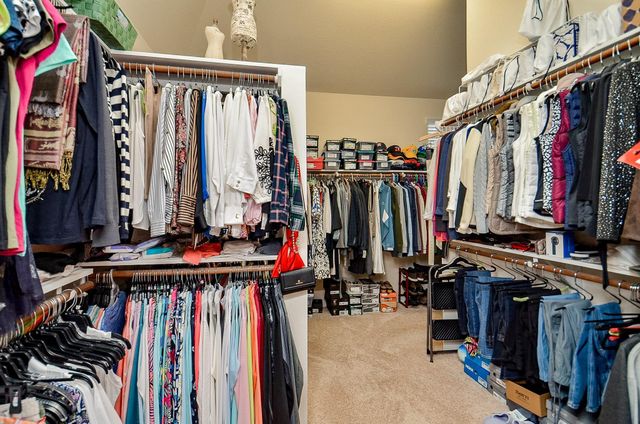 10602 Enclave Shadows Court, Houston, TX 77043