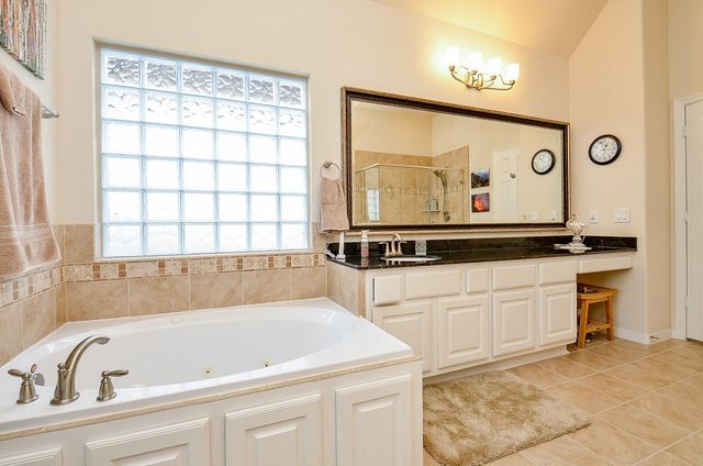 10602 Enclave Shadows Court, Houston, TX 77043