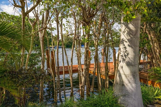 431 Costanera Rd, Coral Gables, FL 33143