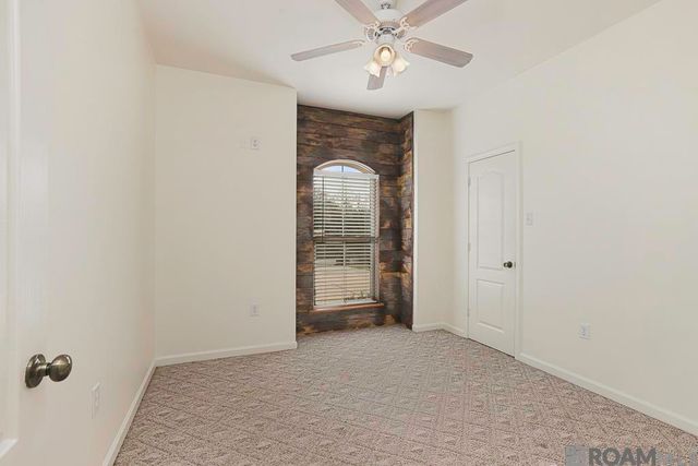 12258 River Highlands, St Amant, LA 70774