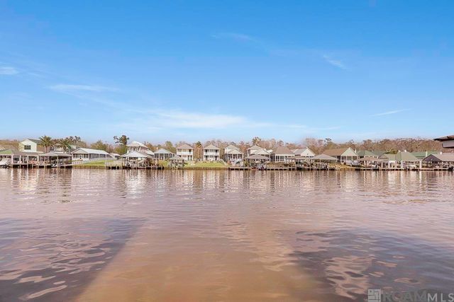 12258 River Highlands, St Amant, LA 70774