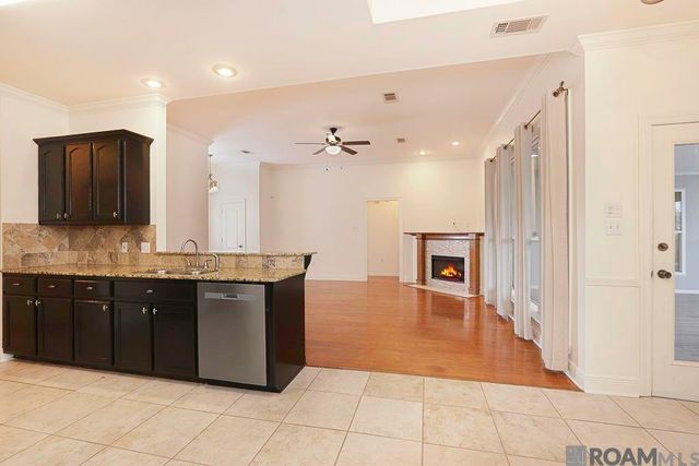 12258 River Highlands, St Amant, LA 70774