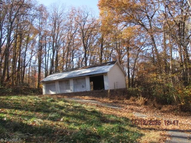 909 Outback Drive, Ronda, NC 28670