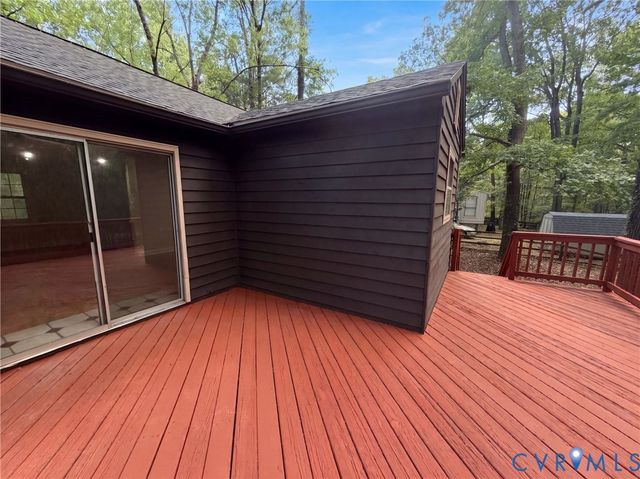 12330 Deerhurst Dr, Midlothian, VA 23113