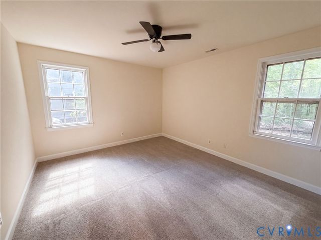 12330 Deerhurst Dr, Midlothian, VA 23113