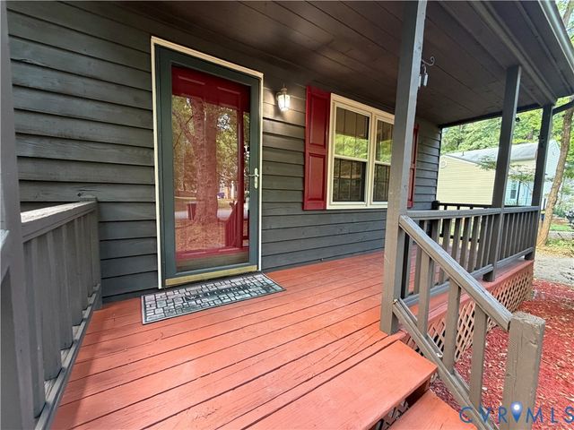 12330 Deerhurst Dr, Midlothian, VA 23113