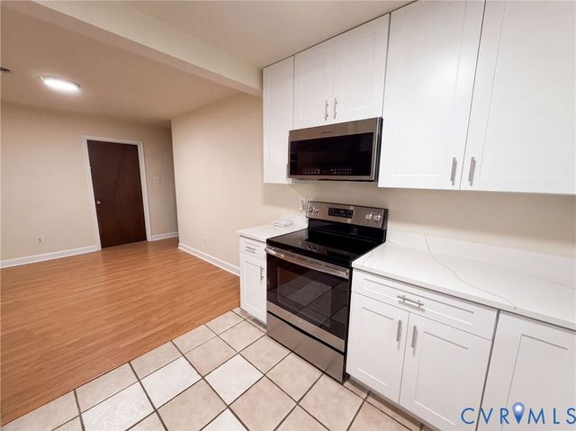 12330 Deerhurst Dr, Midlothian, VA 23113
