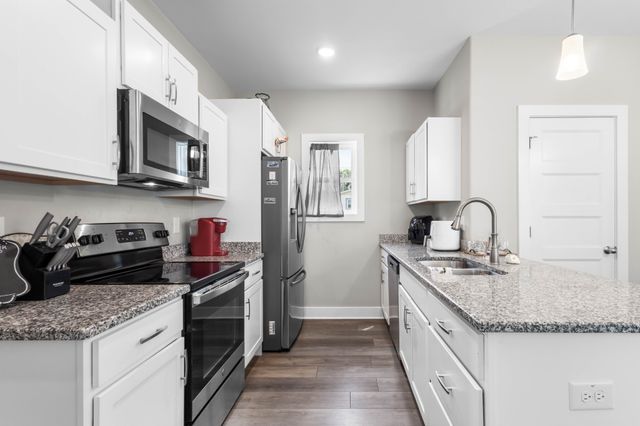 309 Cedar Ct, Clarksville, TN 37042