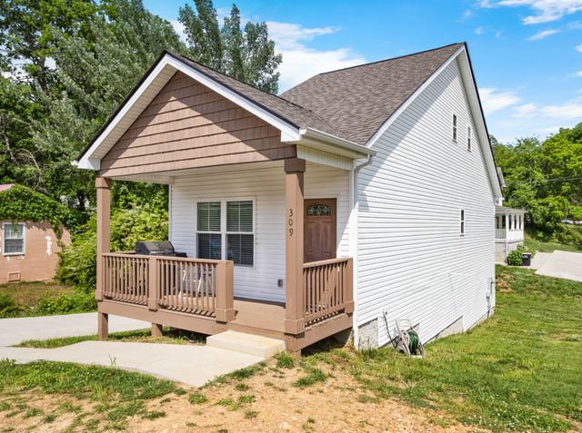 309 Cedar Ct, Clarksville, TN 37042