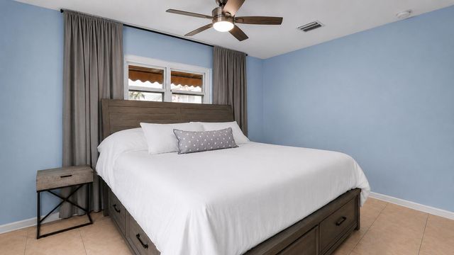 935 Nautilus Isle, Dania Beach, FL 33004