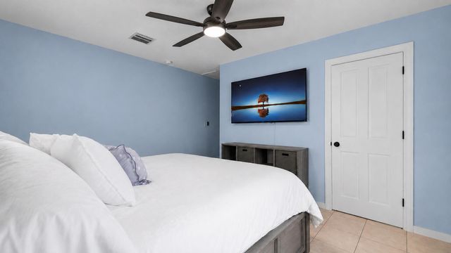935 Nautilus Isle, Dania Beach, FL 33004