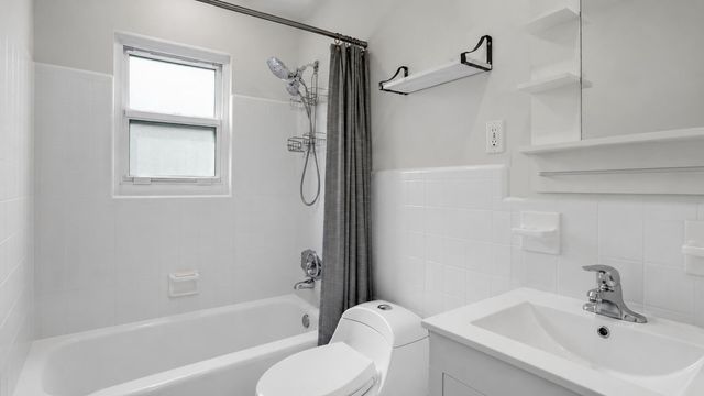 935 Nautilus Isle, Dania Beach, FL 33004