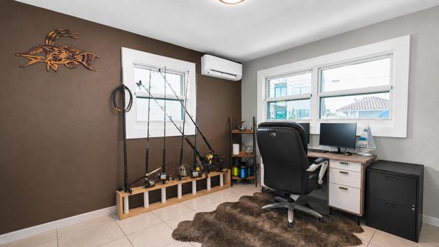 935 Nautilus Isle, Dania Beach, FL 33004