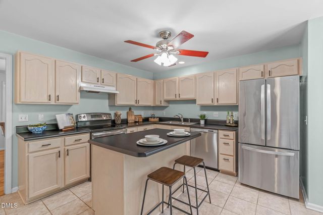 100 Peakhill Road, Holly Springs, NC 27540