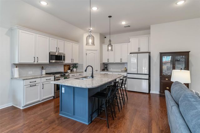 116 Acacia PASS, Bastrop, TX 78602